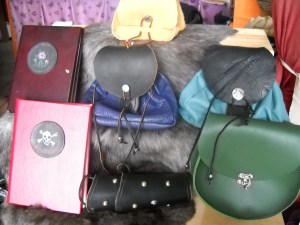 3 popular styles of pouches- the 6-Pack, Econo, and Classic